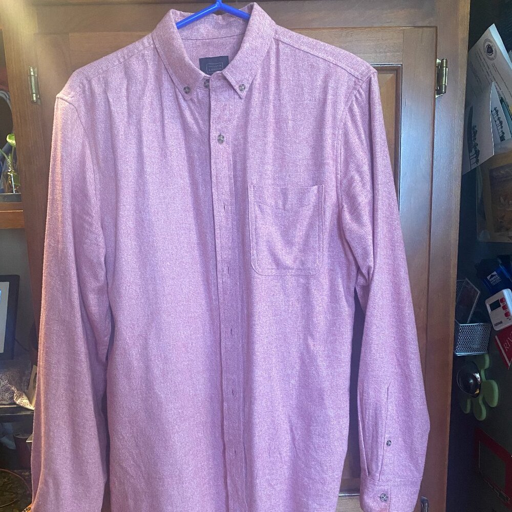 14th & Union Button Down Small